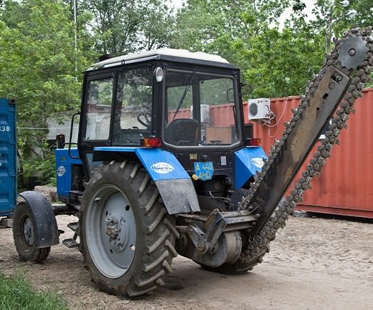 Траншеекопатель в аренду в Ханты-Мансийске и  Ханты-Мансийском автономном округе - Югре