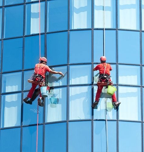 Мытье фасадов промальпинистами в Ханты-Мансийске